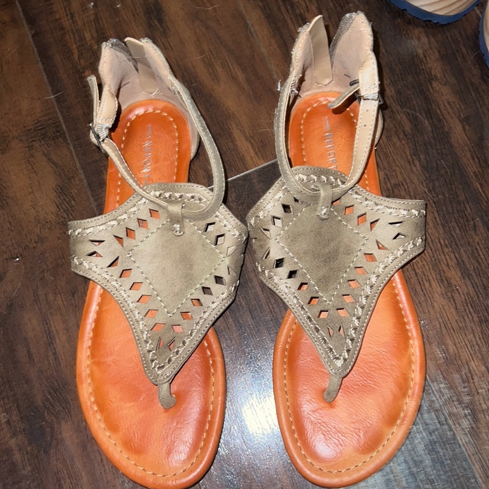 Flip flops